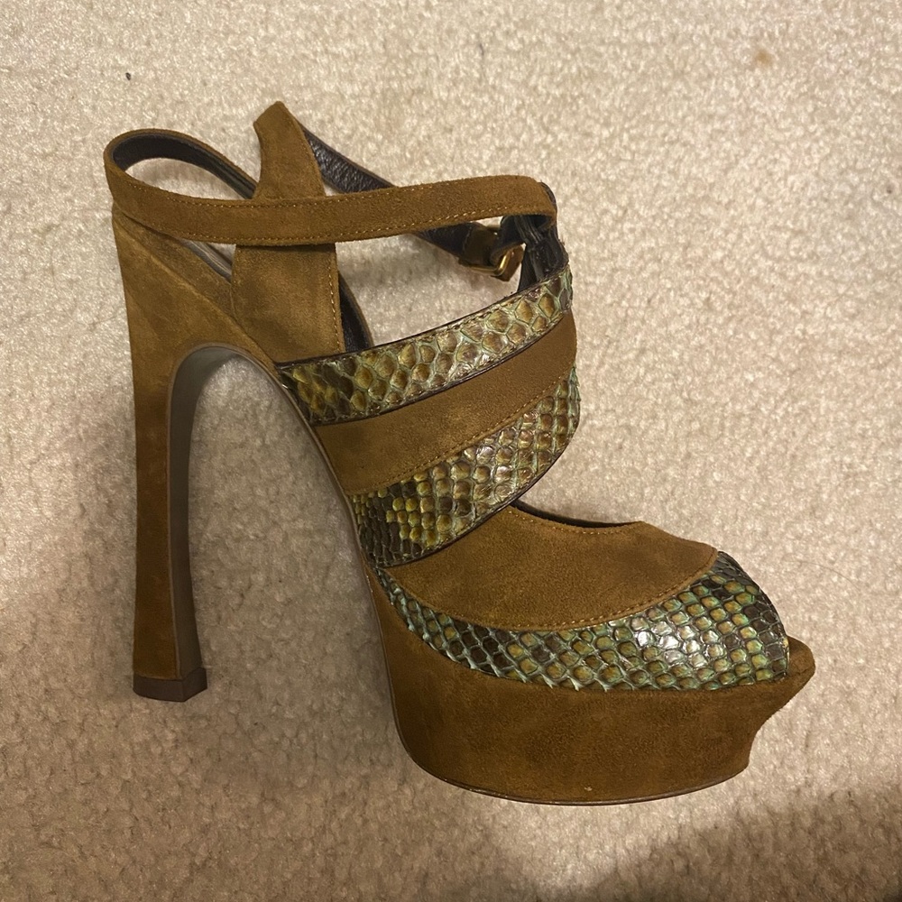YSL Heels - Picture 5 of 6